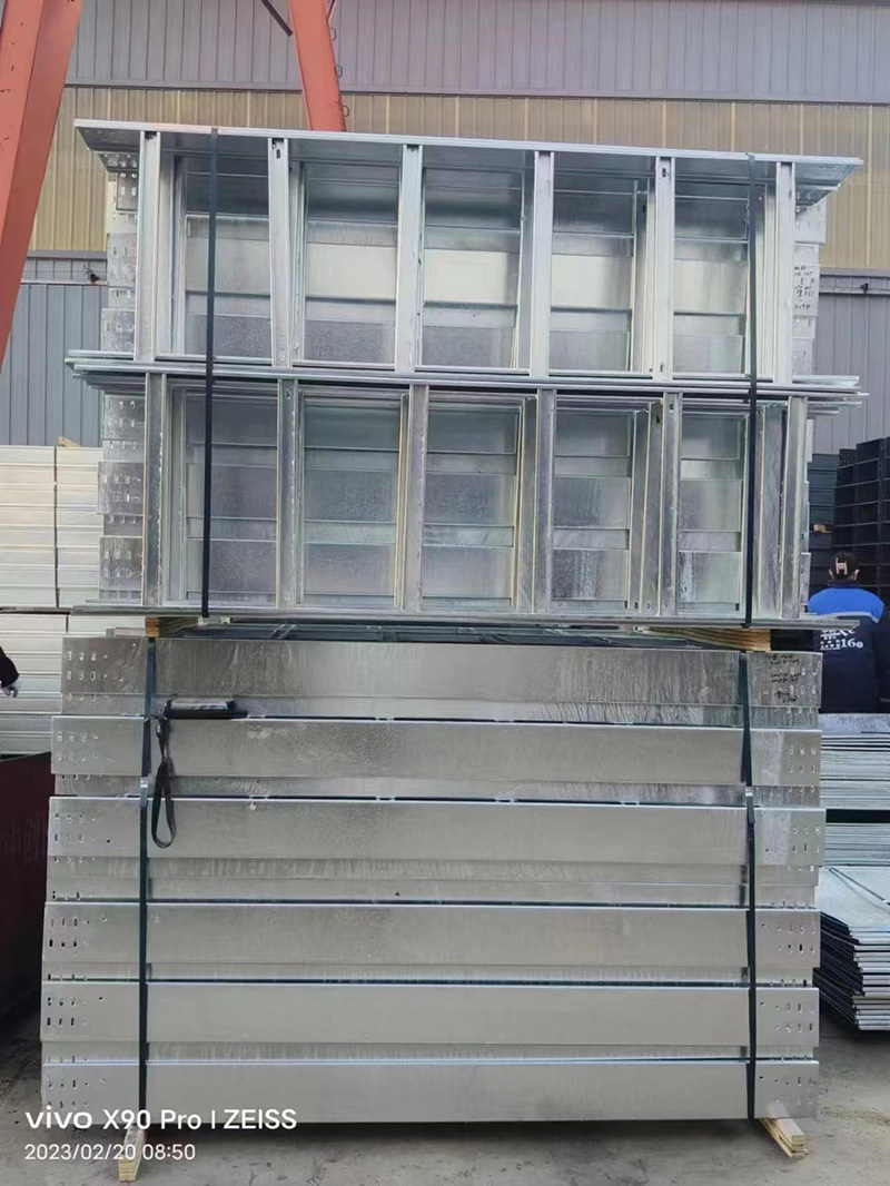 <b>热浸锌电缆桥架</b>